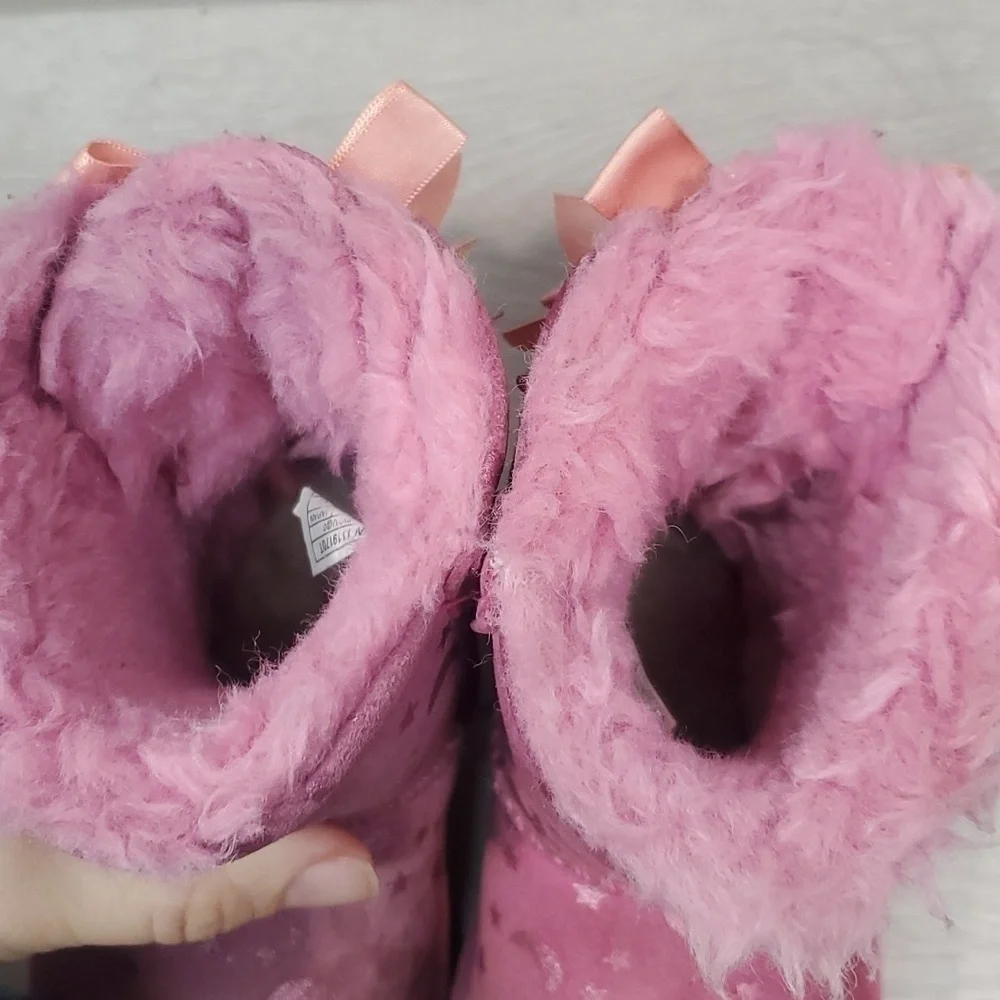 Ugg Australia Kids Bailey Bow Pink Barbie Moon & star leather boots shoes sz 8